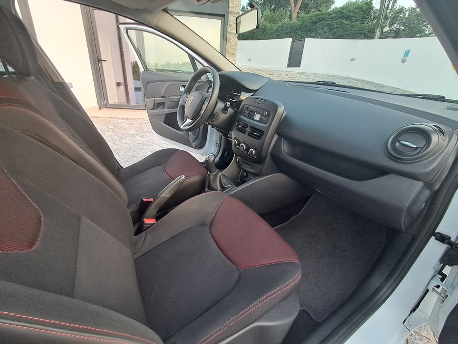 Renault Clio — fotografia 9
