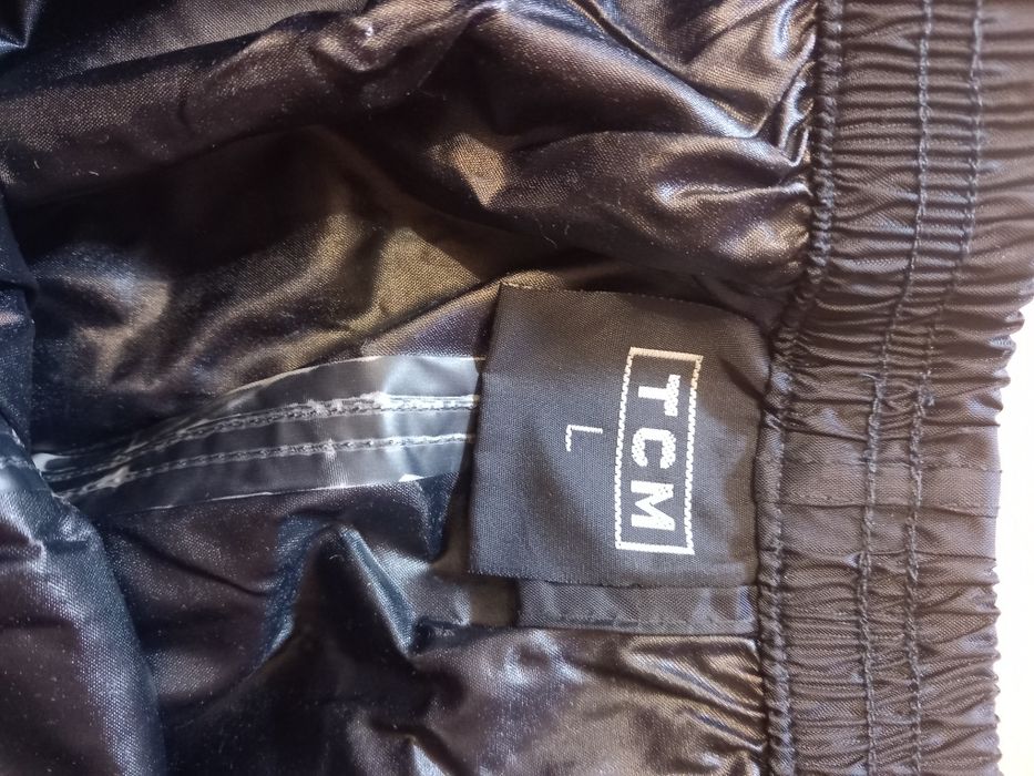 Spodnie męskie cienkie lekkie przeciwdeszczowe rozm.L