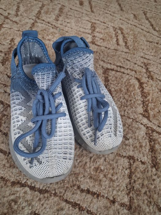 Кросівки дитячі в сіточку