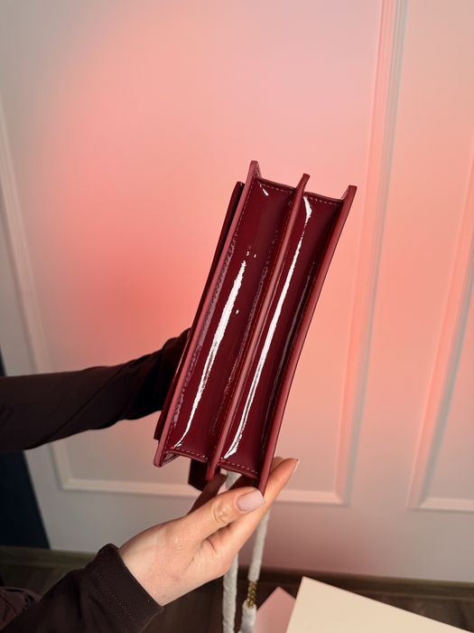 Сумка YSL Yves Saint Laurent Sunset Medium in Chain Bag in Burgundy