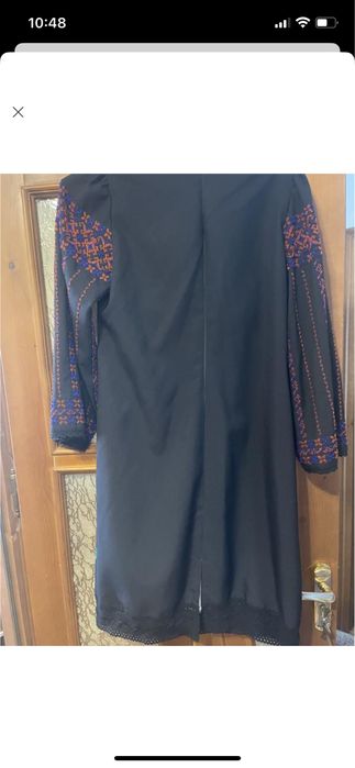 Плаття вишете бісером