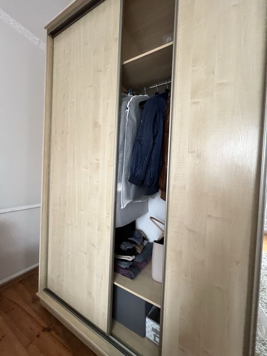 Шафа купе трьохдверна