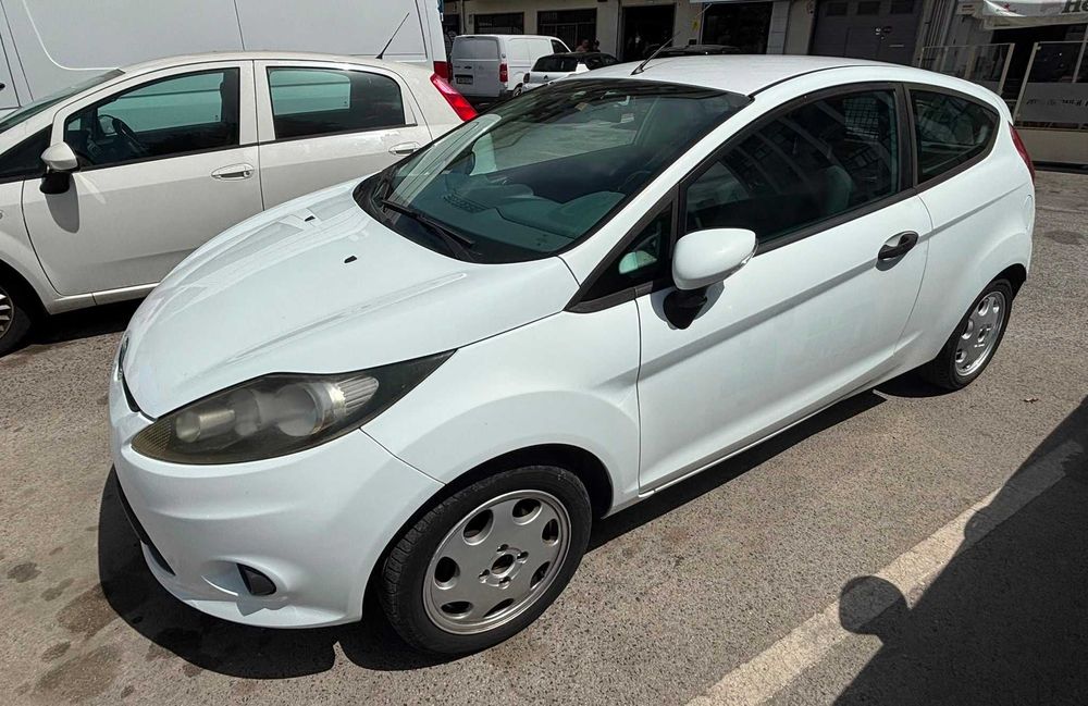 Ford Fiesta Van 1.4 HDI 70 hp — VAT Deductible