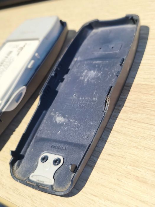 NOKIA 3310 kolekcjonerska bez simlocka z łądowarką