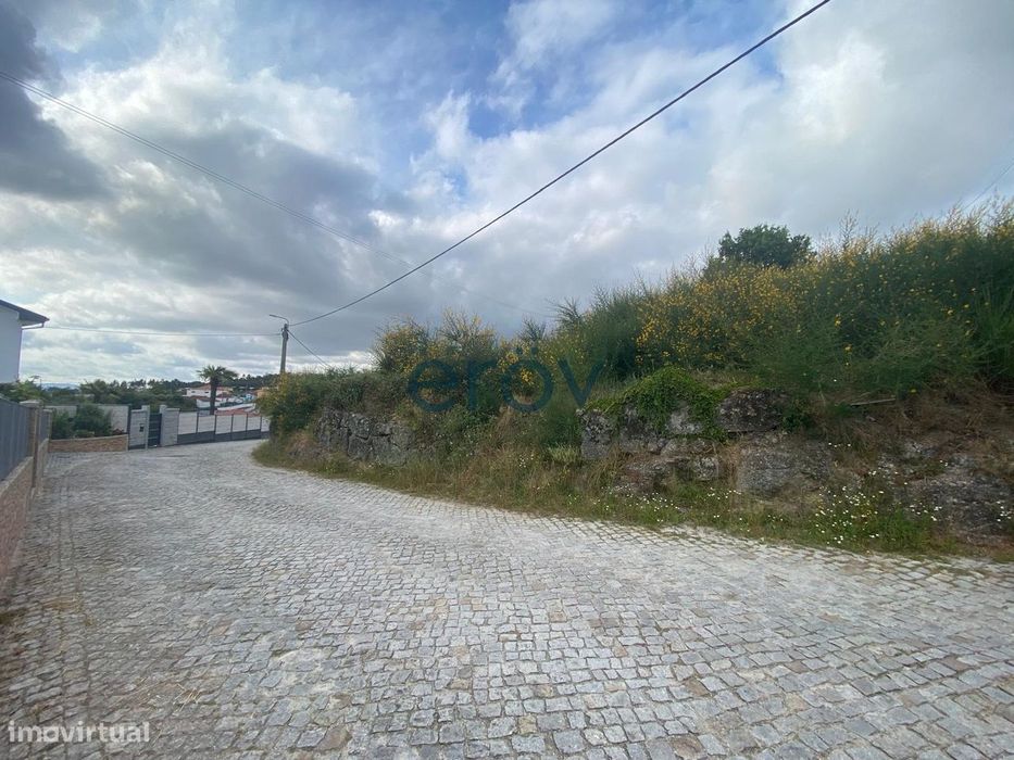 Terreno com Vista Privilegiada em Milhundos, Penafiel – 2.255 m² de Po