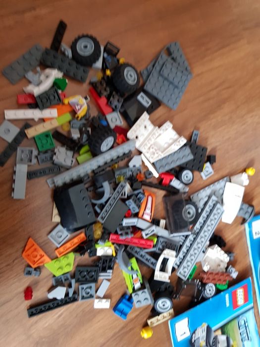 Lego 60058 kompletny zestaw terenówka ze skuterami