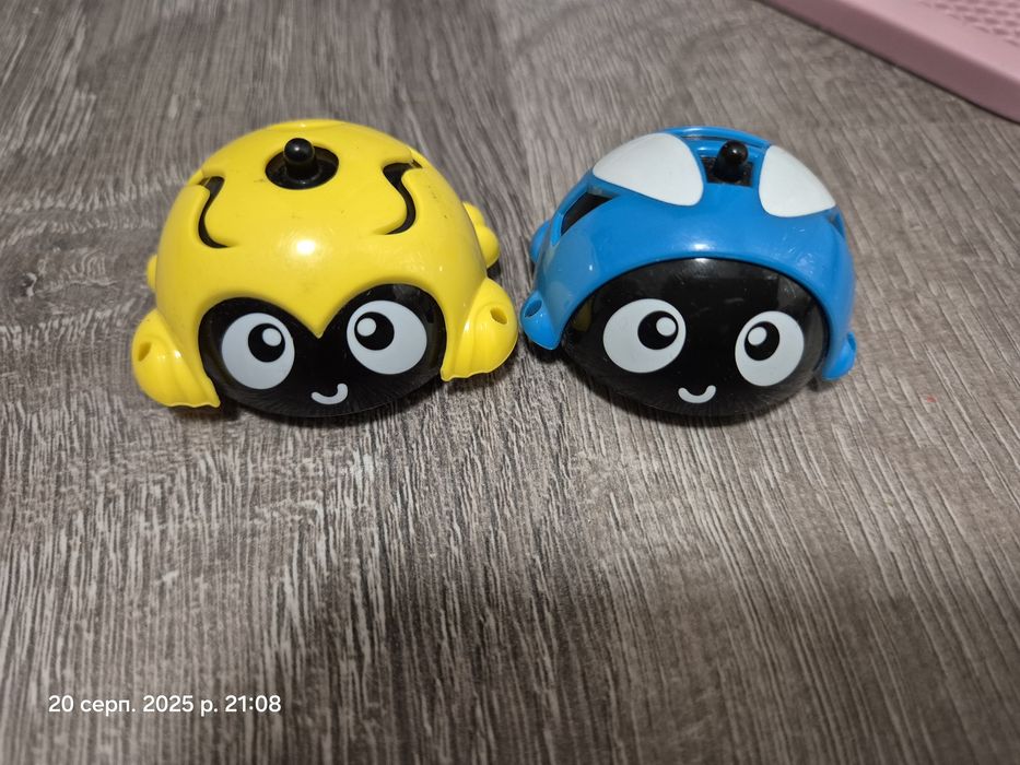 Машинка Gyro Chariot Битва жучків жовта жовтий,синій