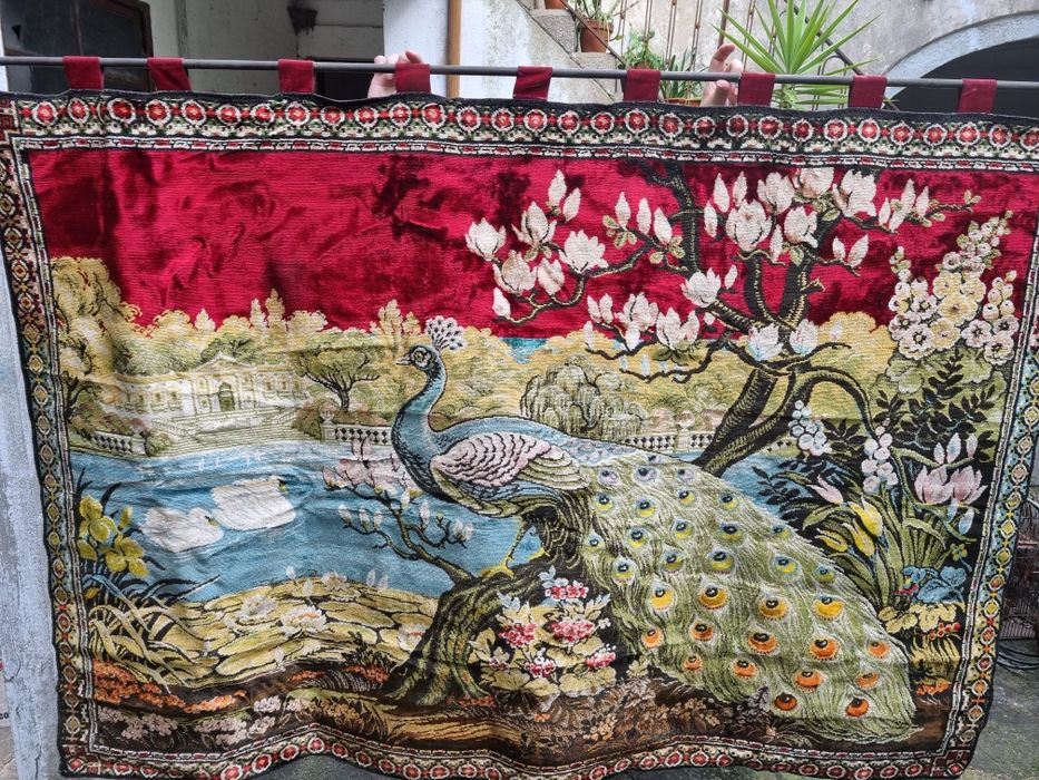 Tapeçaria de parede antiga