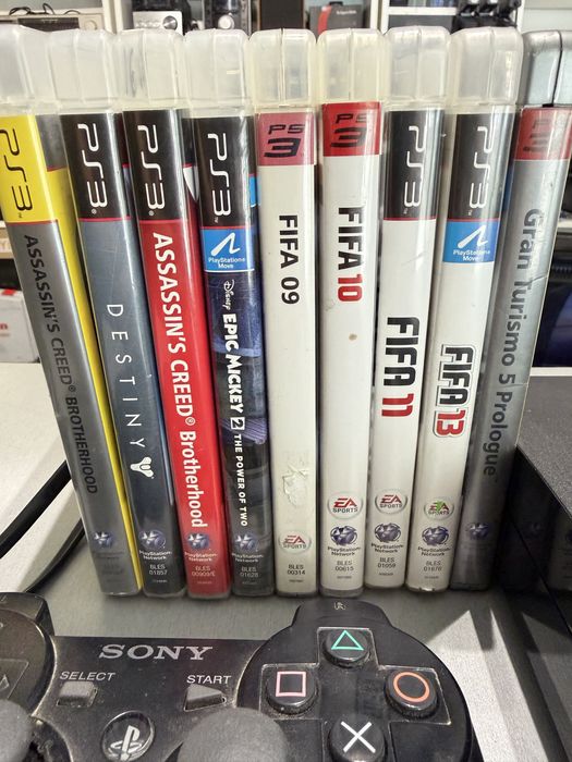 Konsola Playstation 3 CECH-2004a bdb stan + pad + okablowanie + 9 gier