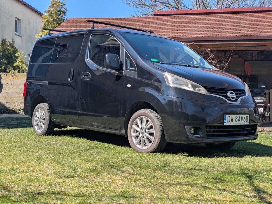 Nissan, rodzinny van, 7 osobowy, camper, niski przebieg