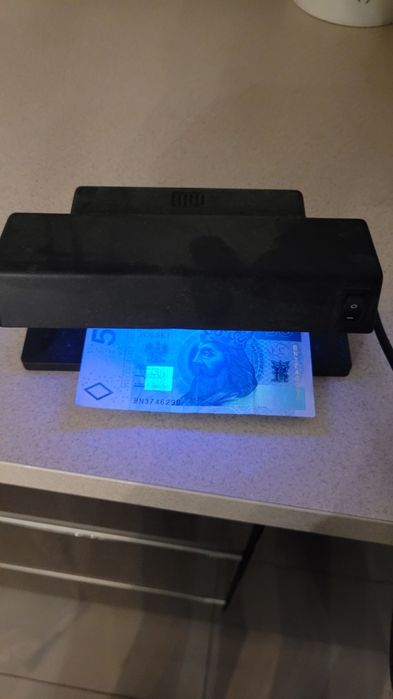 Tester banknotów ultrafiolet