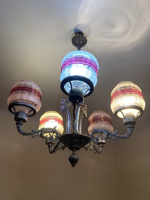 Candeeiros de teto lustre vintage ferro e Madeira