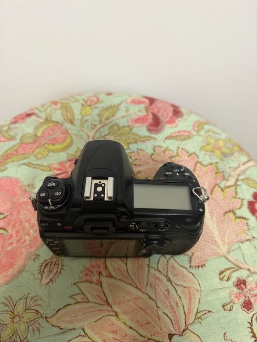 Nikon D300 para reparar ou para peças