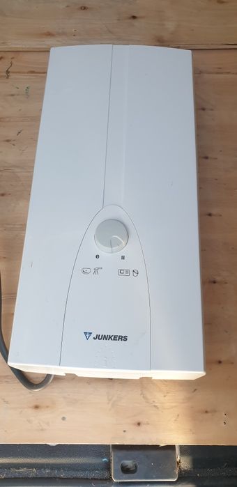 Esquentador JUNKERS ED 18-2S (9.8 L - Elétrico)