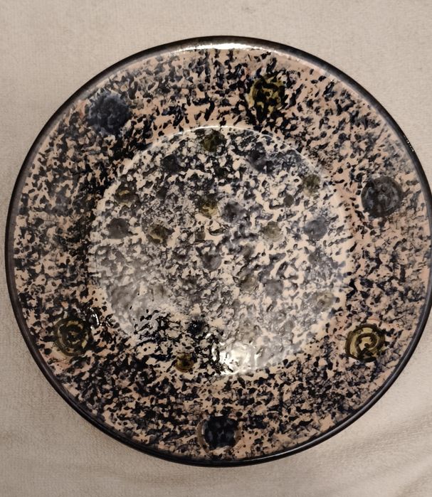 Prato de cerâmica portuguesa