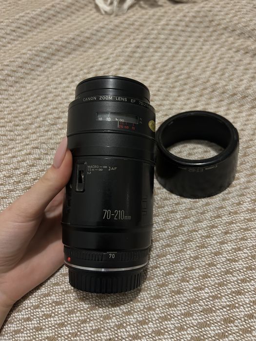 Обʼєктив Canon 70–210 f/4 MF