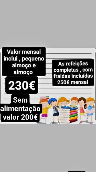 Educadora com referências