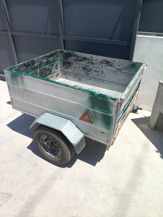 Atrelado para caça
