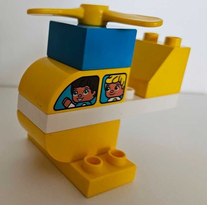 Mój pierwszy autobus, bus – Lego Duplo 10851 oraz helikopter
