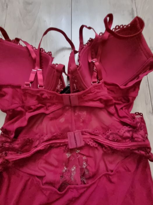 Білизна бренду lovehoney розмір L.