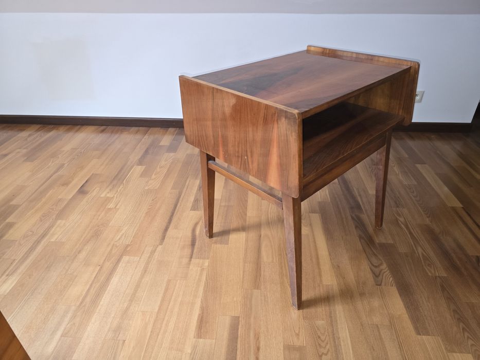 Stolik RTV kultowy model Bilea Bobingo