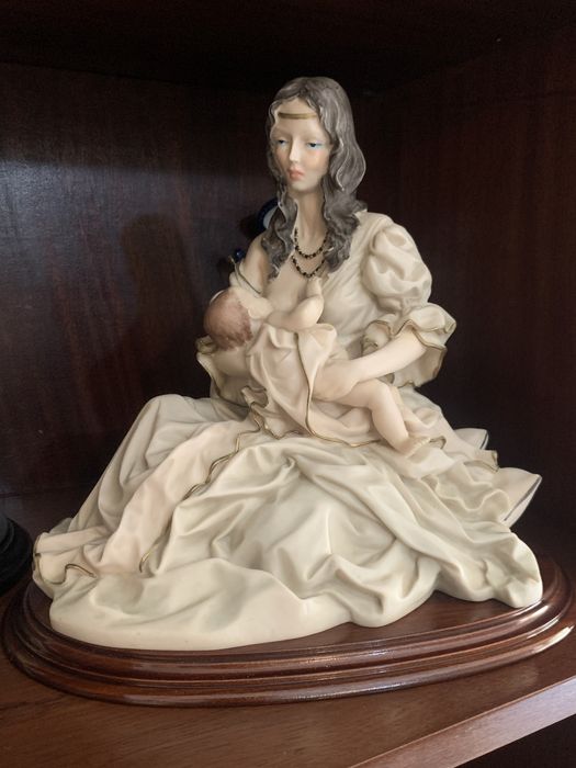 Lote de 6 estatuetas de porcelana