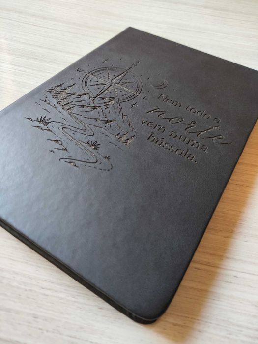Caderno/Diário/Bloco de Notas A5 Personalizado Preto - Coisas de Geek - Gravação a Laser