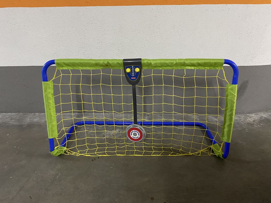 Brinquedo baliza de crianca