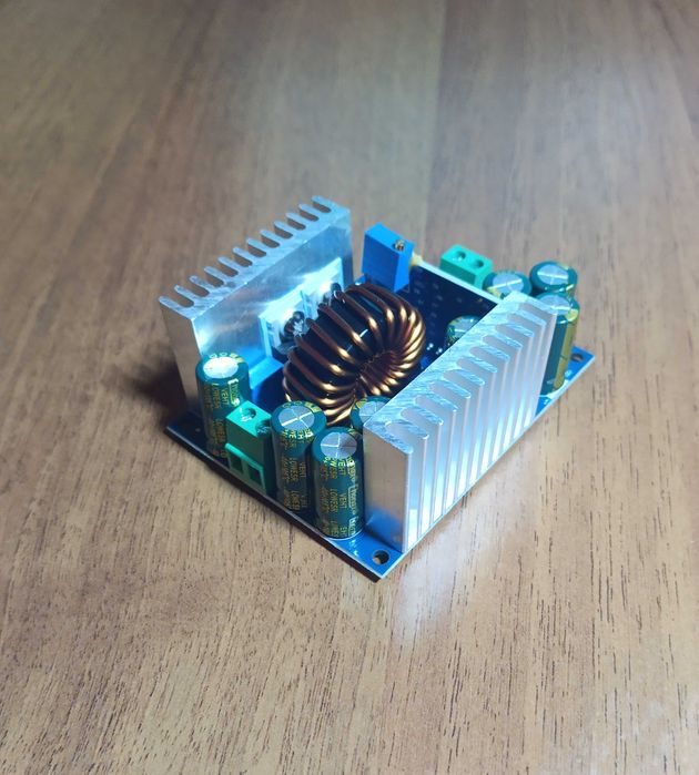 Регульований знижуючий перетворювач DC-DC 12-95V TO 1,5-90V  500W