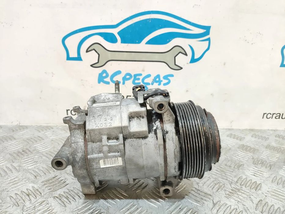 Alternador Valeo TG17C026 proveniente de um motor Mercedes 3.0 CDI V6