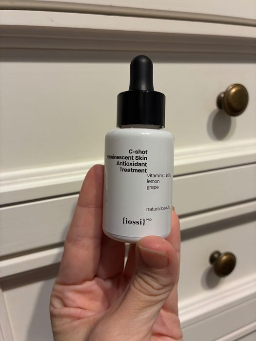 Iossi c-shot luminescent skin antioxidant serum