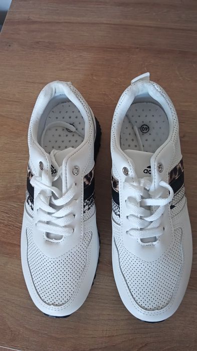 Adidasy białe 40