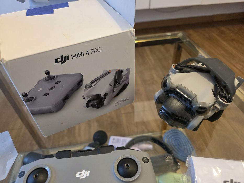 Dji Mini 4 pro  5 CYKLI ŁADOWANIA - Jak nowy