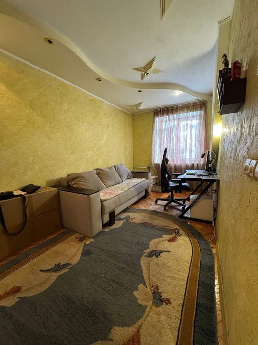 Двокімнатна квартира за вигідну ціну.