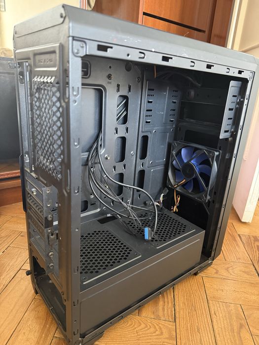 Caixa de Desktop com Led e ventoinhas