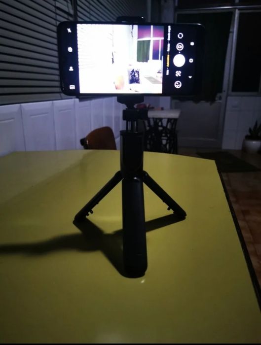 Tripé com selfie stick64751075337474120