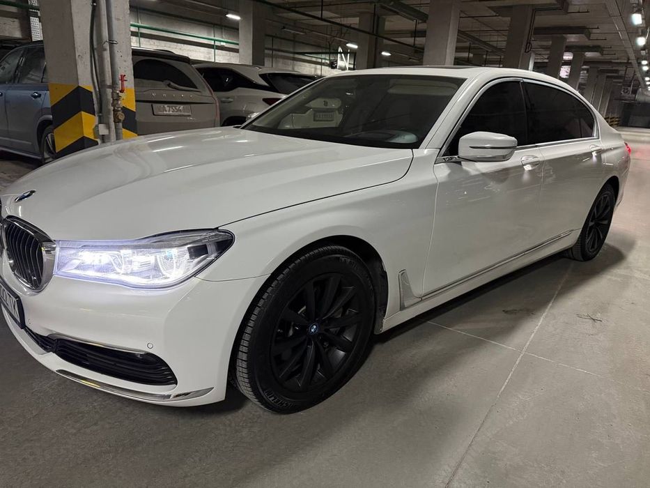 BMW 7 Series 2015