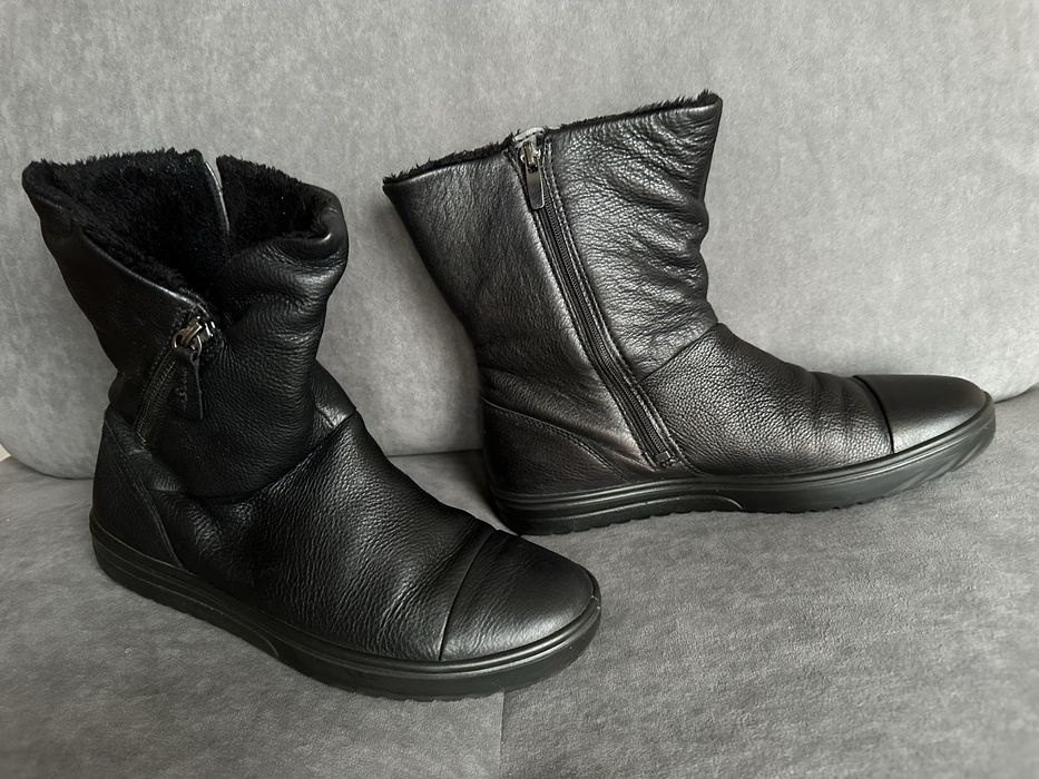 Жіночі черевики Ecco зимові шкіряні чорні 38 розмір