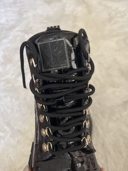 Buty marki No name kupione we Francji