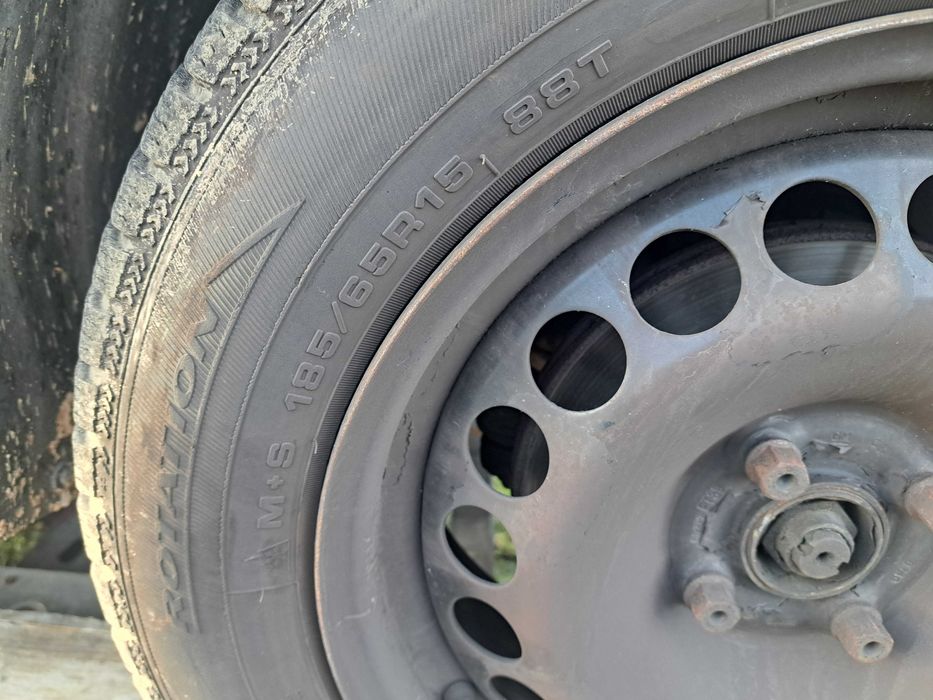 Opony 185/65 zimowe felgi R15 4x100 opel corca C D