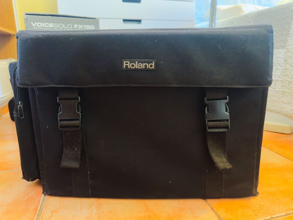 Vendo Roland ac 90 com gig bag