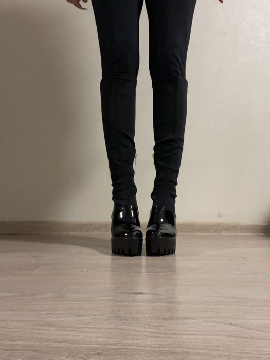 Сапожки на каблуку