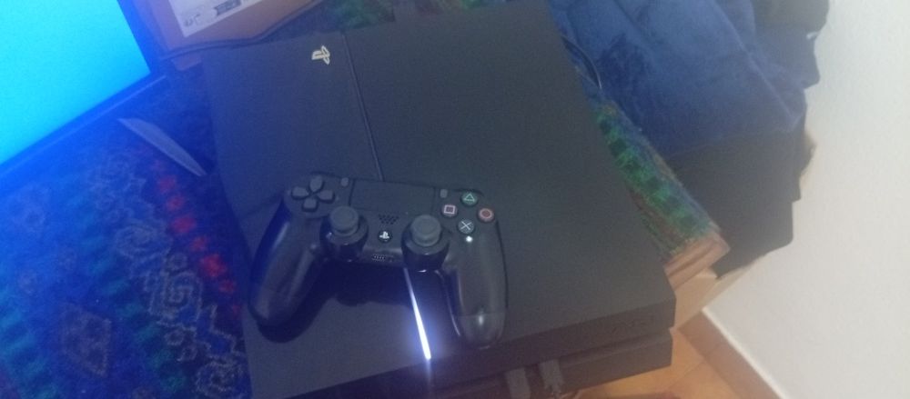 PS4 FAT em perfeito estado/ a venda
