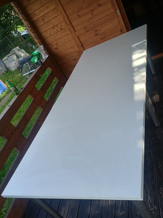 Stół do salonu używany