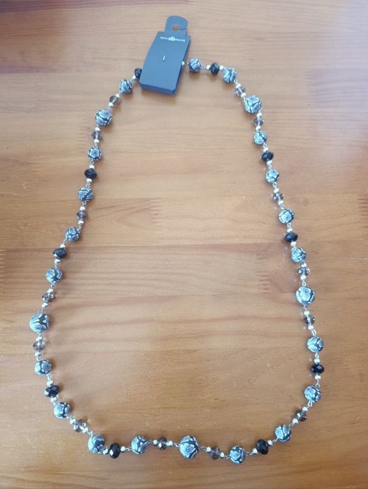 Colar Novo/Nunca Usado da Bijou Brigitte em tons de branco e preto