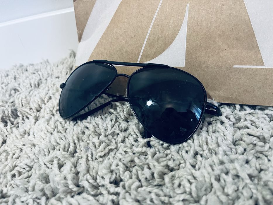 Czarne okulary pilotki przeciwsloneczne meskie damskie basic retro
