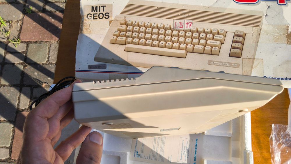 Commodore C64, stan bardzo dobry, mało używany