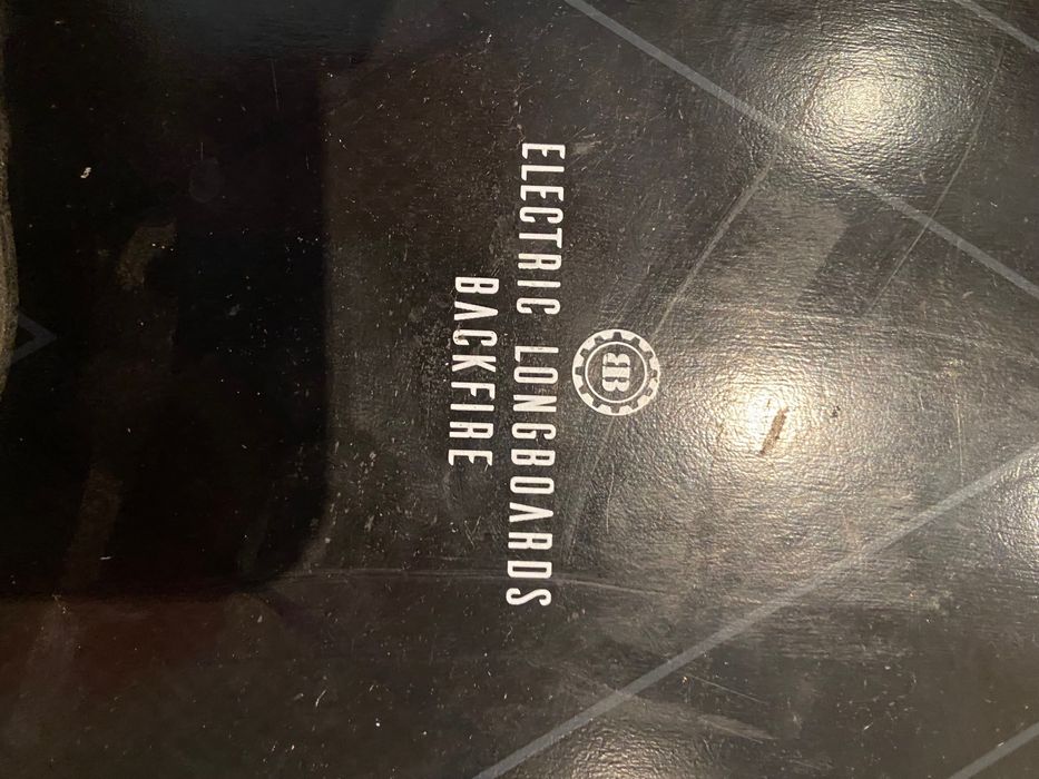 Skateboard BackFire G2 Galaxy Eletric (edição limitada)