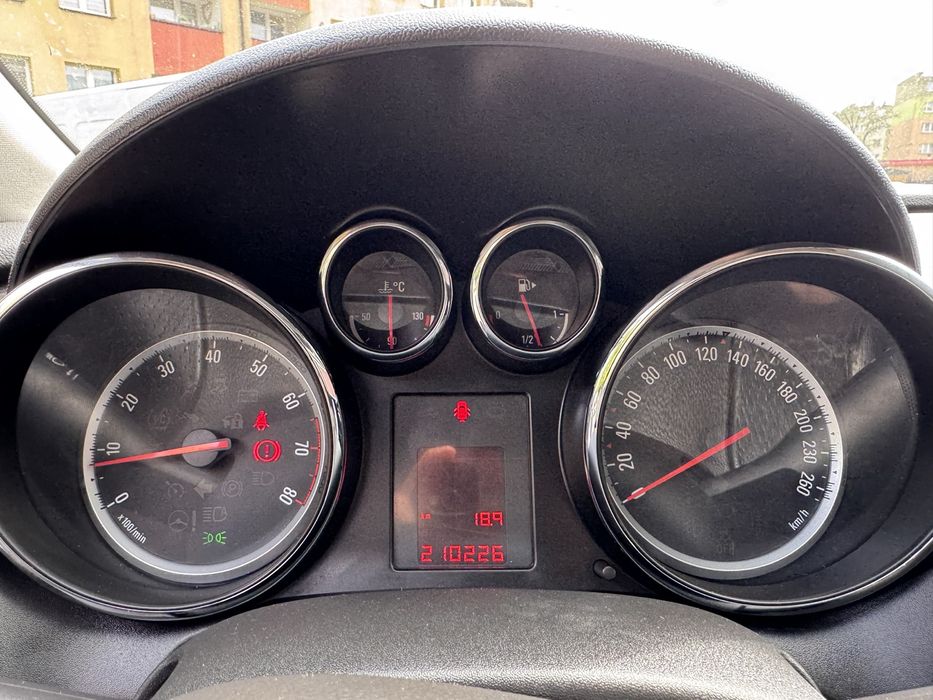 Opel Astra 1.4 T + GAZ PÓŁ ceny okazja