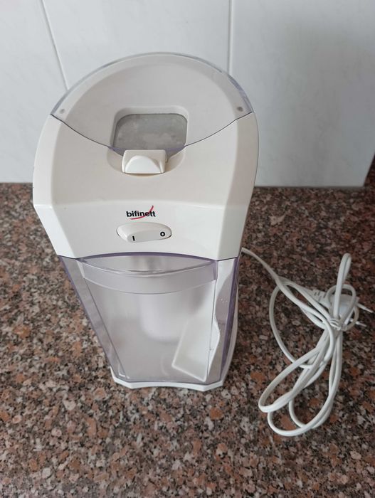 Maquina de Picar Gelo